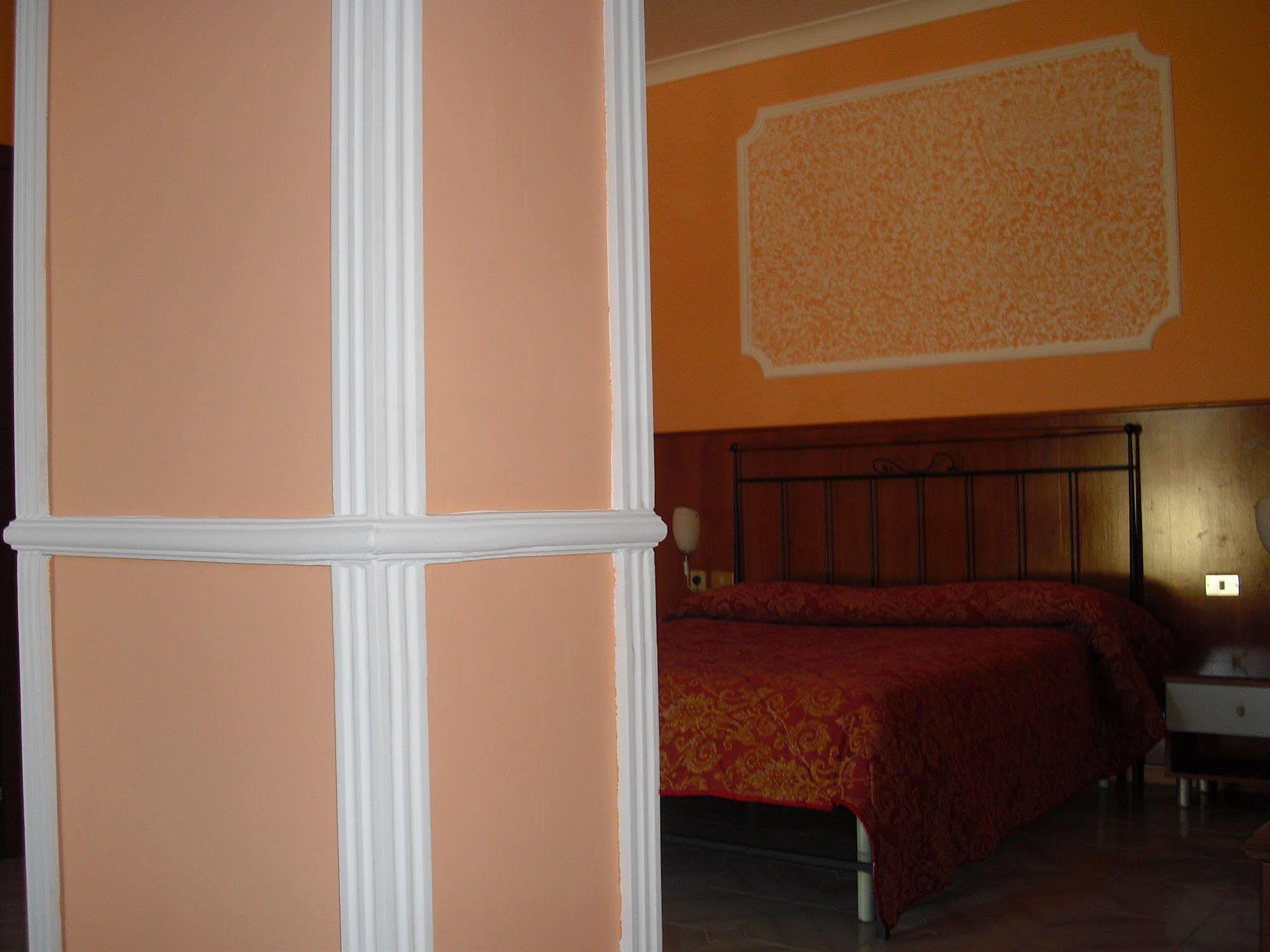 Darfla Hotel Pozzuoli Esterno foto